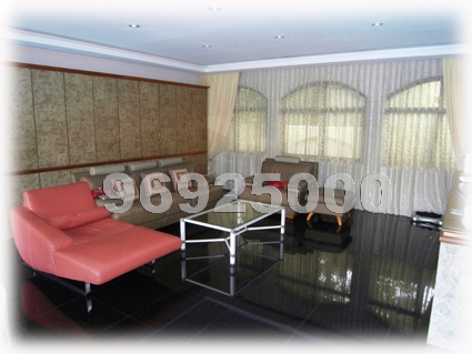 Garlick Avenue (D10), Detached #769512